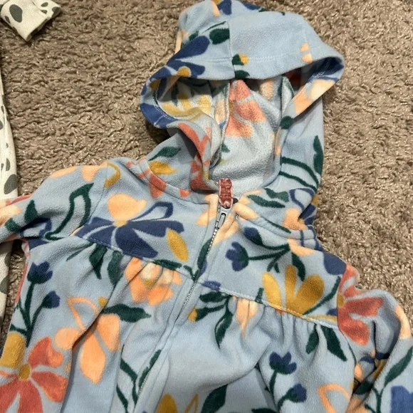 Two 18 month footie pajamas- fleece hooded floral and 101 Dalmatians - Picture 2 of 5